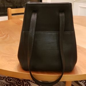 Coach black leather shoulderbag